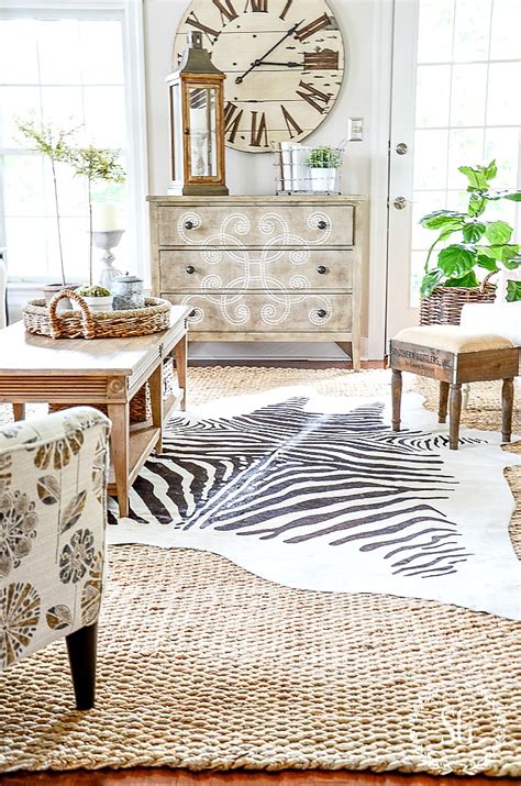 How To Layer Rugs Like A Pro Stonegable
