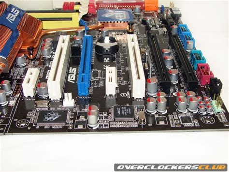 Closer The Motherboard Asus P5q Deluxe Review Page 3