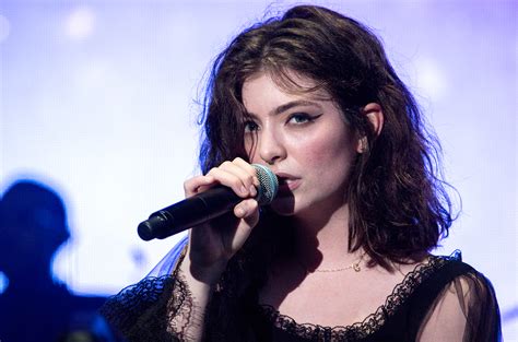 Lorde Reveals New Portrait By Melodrama Cover Artist Billboard Billboard