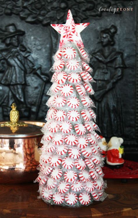 18 Magical Candy Cane Tree Ideas Decorate With Candy Canes Christmas