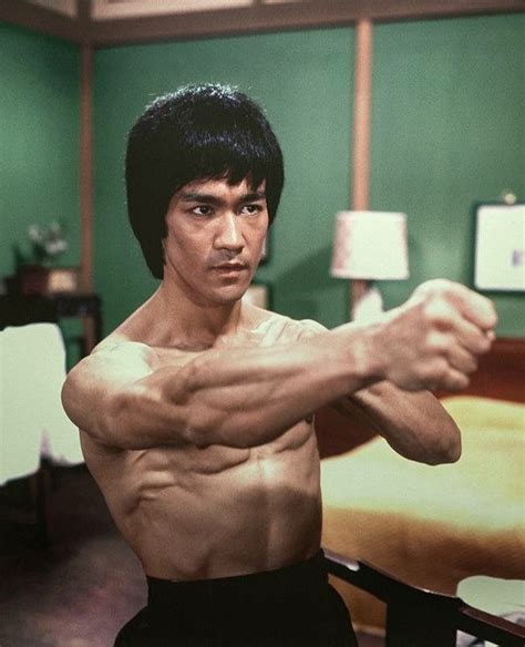 Pin By Gergely Szidónia On Bruce Lee Bruce Lee Bruce Lee Martial