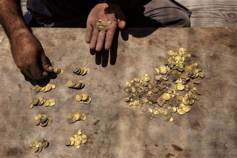 Teenage Volunteers Unearth 1100 Year Old Gold Coins In Israel London