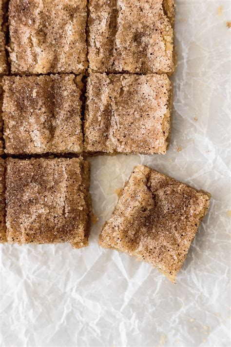Cinnamon Sugar Blondies Recipe Tray Bake Recipes Easy Cinnamon