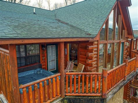 Great Smoky Mountain Dollywood Log Cabin Pool Table Pool Access