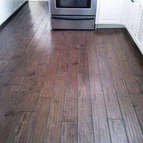 Vinyl is an exceptionally durable and practical, contemporary flooring. Vinyl Flooring That Looks Like Tile | GoodDesign