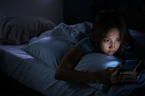 8 Reasons You Re Waking Up In The Middle Of The Night Livestrong