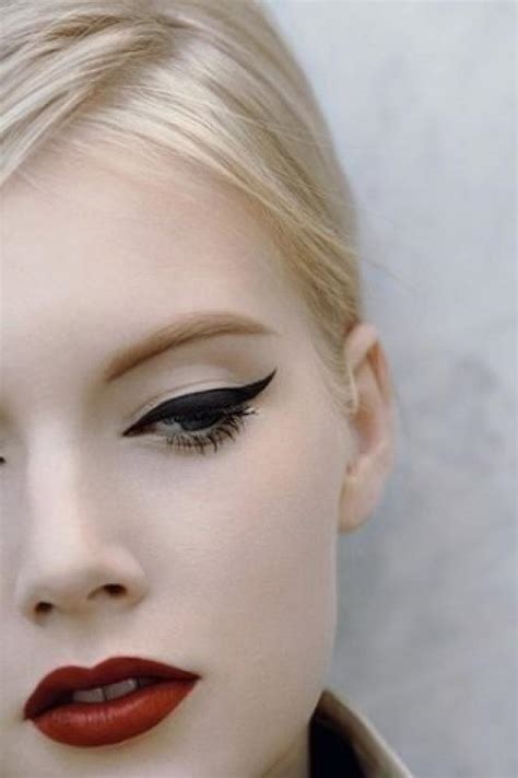 Bold Makeup: Red Lips and Cat Eyes - fashionsy.com