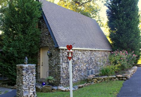 View both sunrises and sunsets from our position on the mountain. Accommodations - The Secret Bed and Breakfast