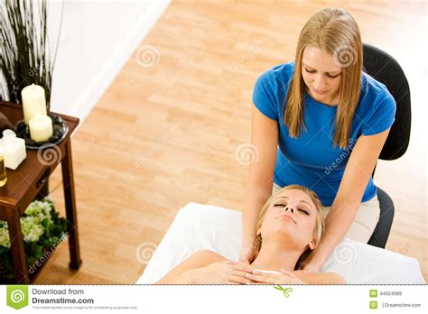 Massage Massage Therapist At Work Stock Image Image Of Indoors