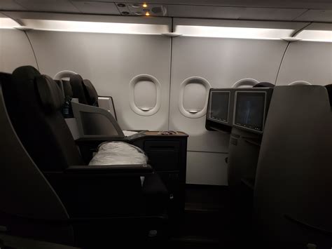 Airline Review American Airlines Business Class Airbus A321 32b
