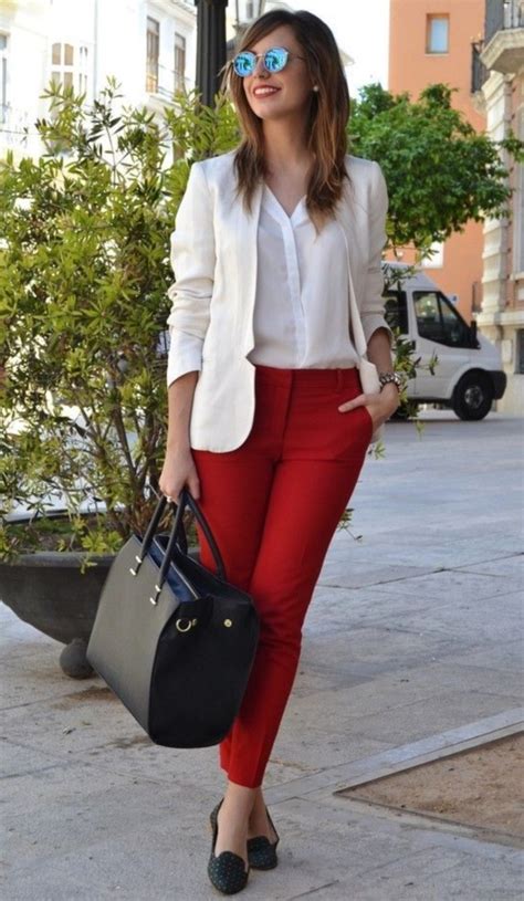 40 Casual Work Outfits For Women Over 50