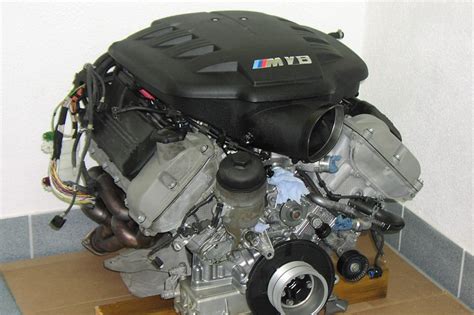 Low Mileage Bmw 40 S65 V8 Engine And Manual Gearbox