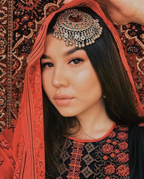 Hazara Beauty Afghanistan Afghan Clothes Afghan Dresses Afghan Girl