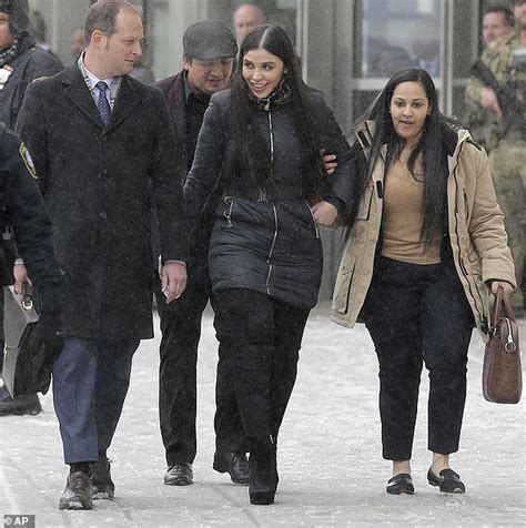 Usuarios de instagram arremeten contra emma coronel tras liberacion de ovidio guzman lopez. El Chapo's wife in her first public display since his ...