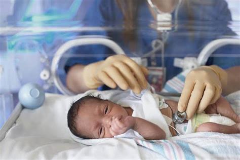 8 Tips Perawatan Bayi Prematur Sesuai Prosedur Kesehatan Idnarmadi