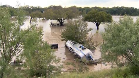 Officials 4 Men Remain Missing In West Texas Flooding