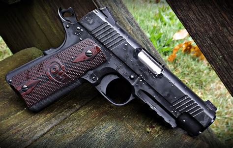 Colt Custom Special Combat Rail Gun Commander 1911 Firearm Addicts