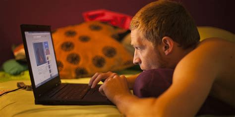 6 Easy Ways To Stop Watching Porn According To Sex Experts