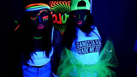 10 Stunning Black Light Party Outfit Ideas 2023