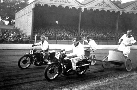 Popular in the 1920's and 30's in the us, australia and the uk. Motorcycle Chariot Racing was a real sport in the 1920s ...