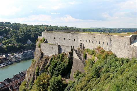 See full list on eupedia.com Citadel van Dinant - Wikipedia