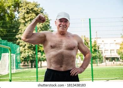 Happy Strong Old Man Naked Torso Stockfoto 1813438183 Shutterstock