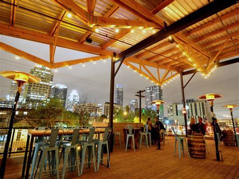 Where To Drink And Eat On A Roof In Austin Austin Restaurant Austin