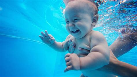 Baby Swimming Cute Babies Love To Swim Underwater How Adorable To