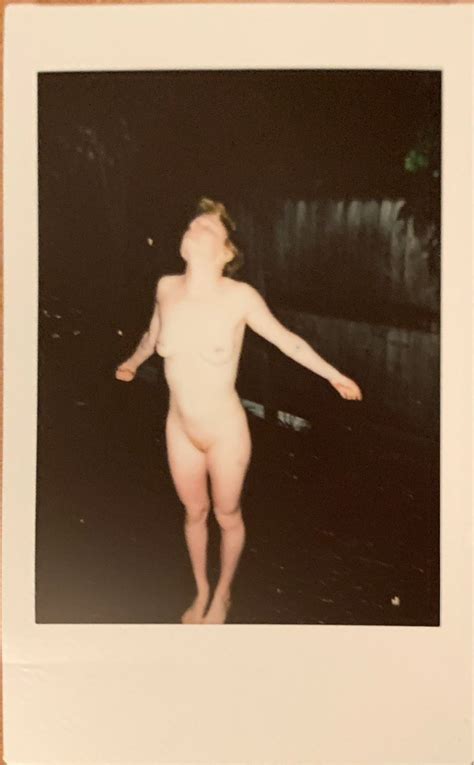 Big Tiddy Bf On Twitter If You Ever Want A Nude Polaroid From Me