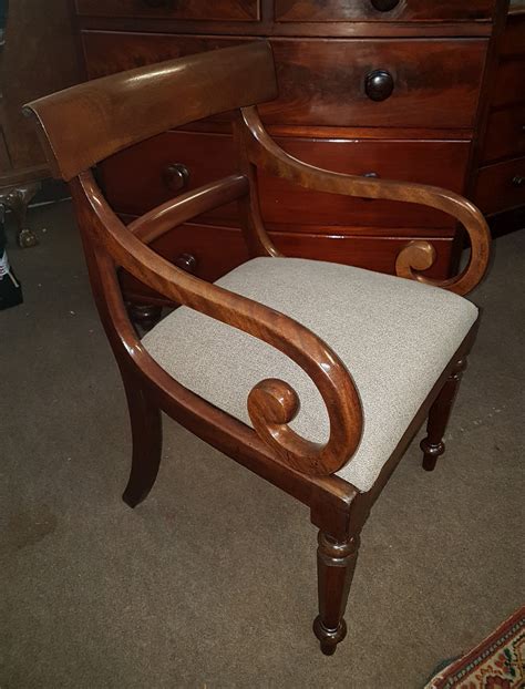 Usually ships within 6 to 10 days. Victorian Armchair | 628250 | Sellingantiques.co.uk