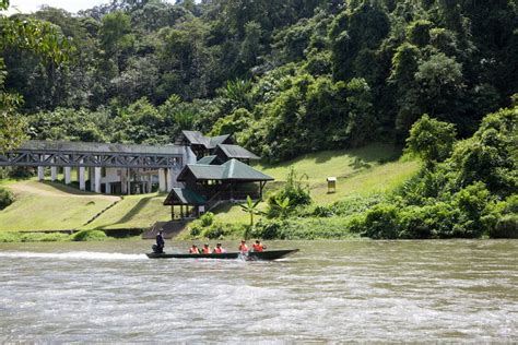 Lebih berbaloi sekiranya anda boleh menginap di kawasan pusat bandar kerana anda boleh menjimatkan kos untuk menaiki teksi di sana. Tempat Menarik Di Brunei Darussalam Wajib Anda Singgah