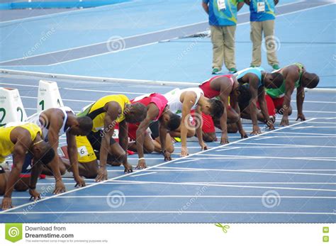 Build the perfect olympic team and win amazing prizes! Usain Bolt Bei 100m Anfangslinie An Den Olympics Rio2016 ...