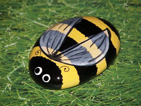 Bee Painted Rock Flickr Photo Sharing Rock Painting Patterns