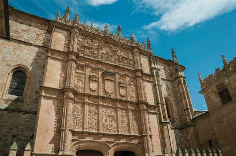 ¿Cuáles son las universidades más antiguas de España?