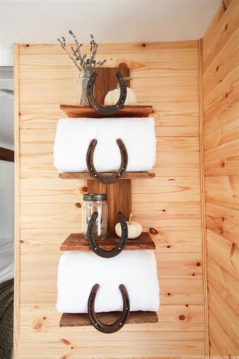 How To Make A Diy Horseshoe Rustic Bathroom Shelf