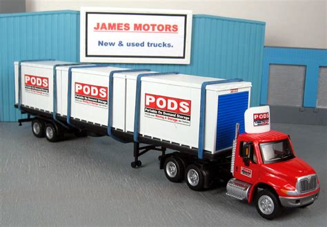 Pods International 4400 Delivery Tractor Trailer