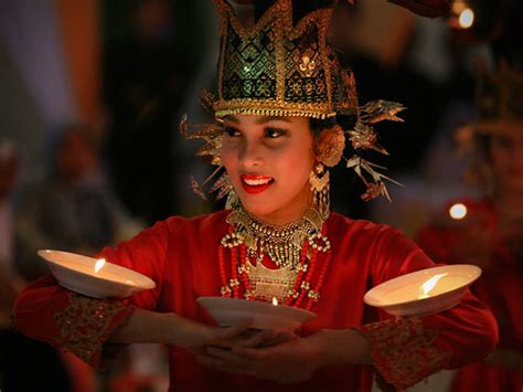 Tari Piriang Plate Dance Origin Minangkabau West Sumatra