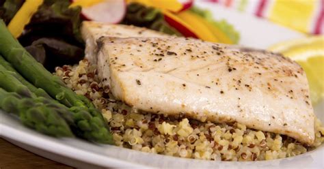 Very popular at the outback restaurants. How to Cook Mahi Mahi on the Stove | LIVESTRONG.COM