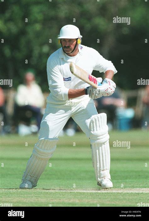 Graham Gooch Essex Ccc 28 June 1995 Stock Photo Alamy