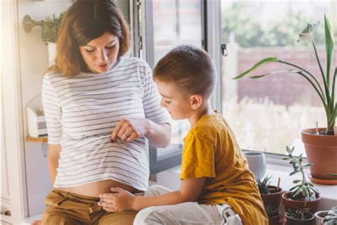 9 Tips To Survive The First Trimester When You Have Still Have To Mom