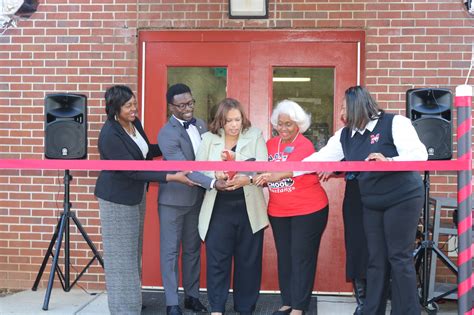Mcnair High Opens Safe Center Providing Support Services To Dekalb