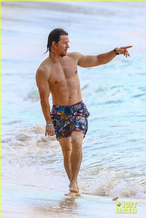 Full Sized Photo Of Marky Mark Continues Showing Off Hot