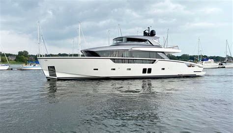 The First Sanlorenzo Sx88 In The Uk Sanlorenzo Yachts Uk