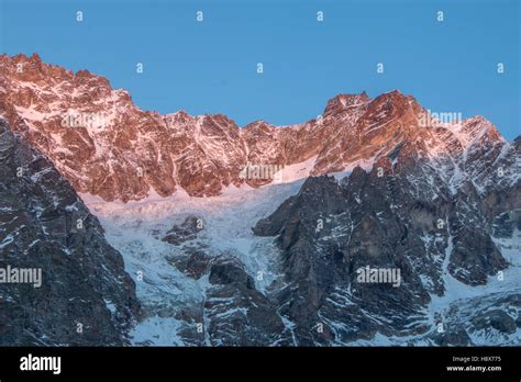 A Sunset View Of The Mountain Of Cervinia By Cervino Mont Cervin