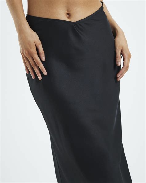 Alice In The Eve Lexi Silk Low Rise Skirt Black Surfstitch