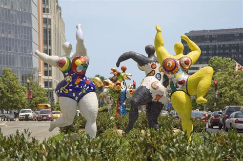 Niki De Saint Phalle The Three Graces Sculpture Projects