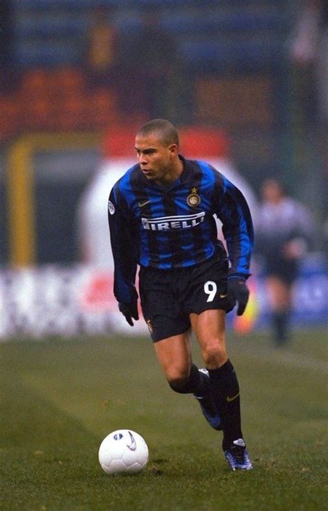 Es zeigt die persönliche bilanz des spielers aller spiele gegen inter de milão. Ronaldo (Inter Milan) | Sobre futebol, Futebol mundial ...