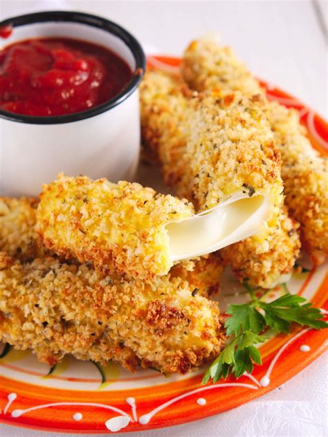 Check Out This Amazing And Healthy Homemade Air Fryer Mozzarella Sticks