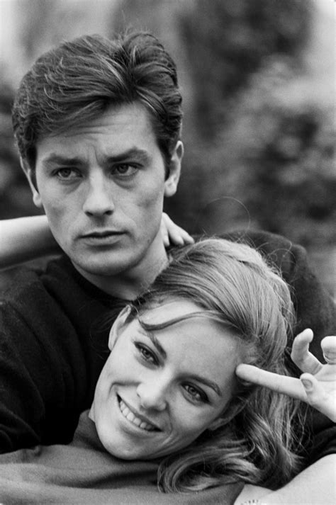 1967 drehte sie mit alain delon den thriller »der eiskalte engel«. Alain Delon et Nathalie Delon - 1965 © Photo sous ...