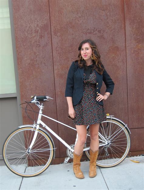The Citybirds Nest What I Wore Bicycle Skirt Garter A Review